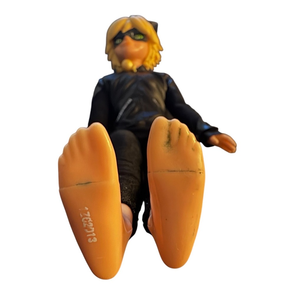 Miraculous Ladybug Cat Noir Playmates Zagtoon 11 inch Action Figure Doll 2020 - Picture 5 of 5